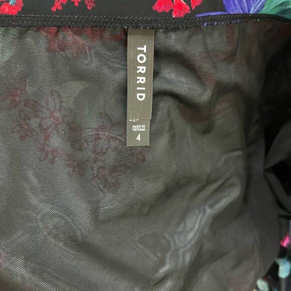 TORRID High Waist Ruched Floral Bikini Swim Bottoms Size 4X Black Slimming NEW - Picture 5 of 6